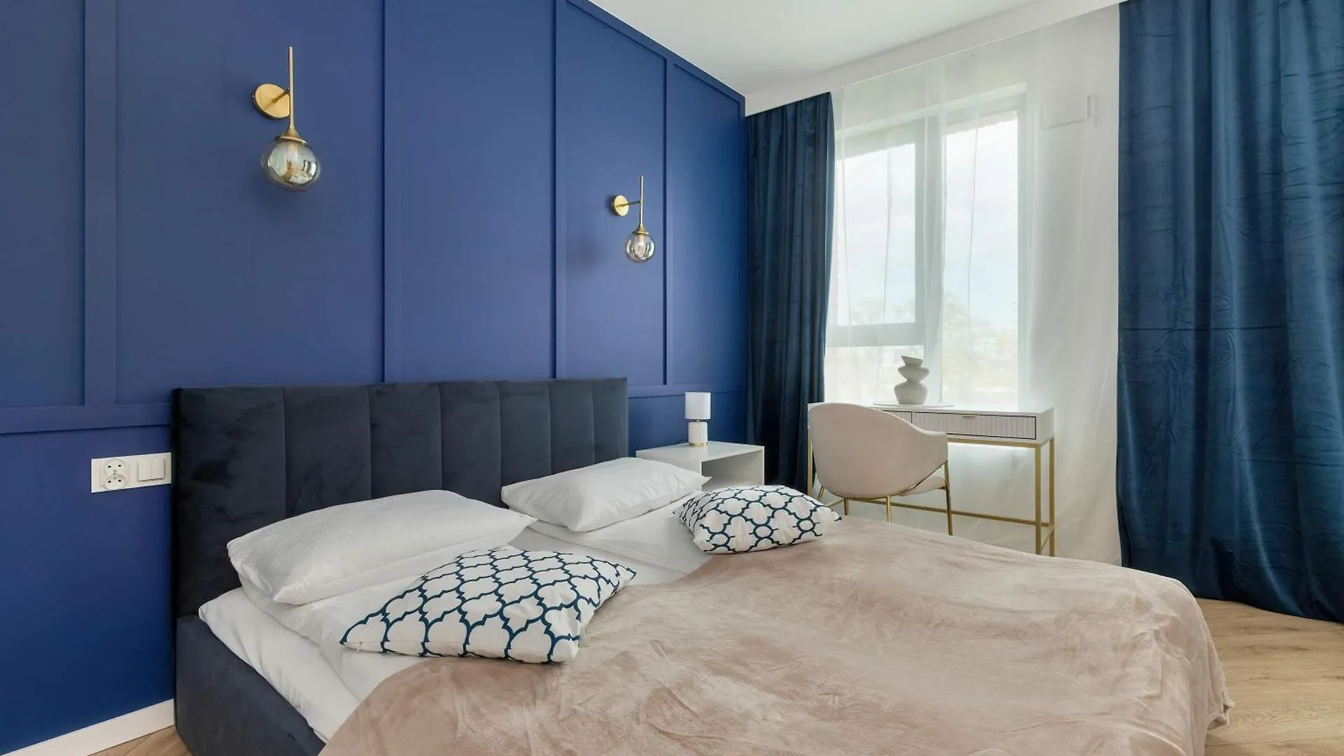 Modern Apartment Popieluszki 2C With Parking In The Center Of Gdansk