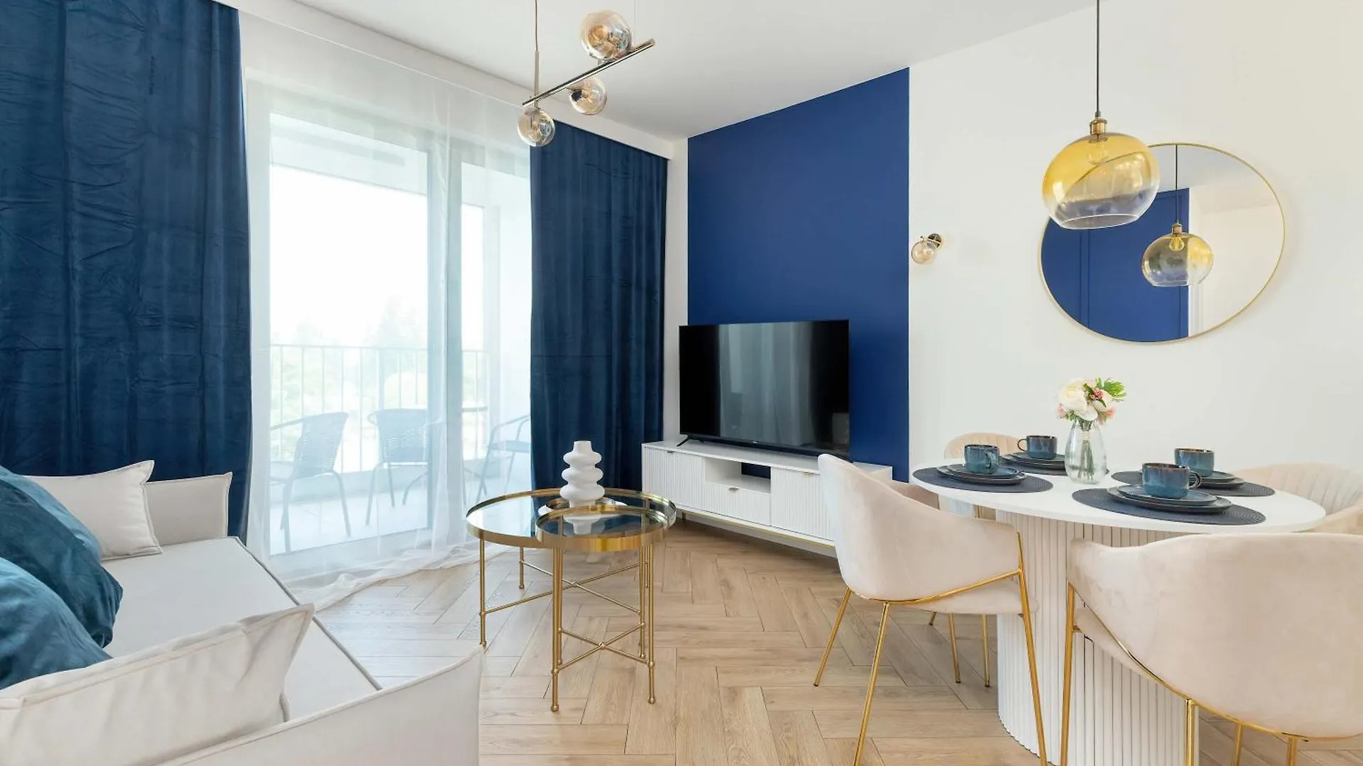 Modern Apartment Popieluszki 2C With Parking In The Center Of Gdansk