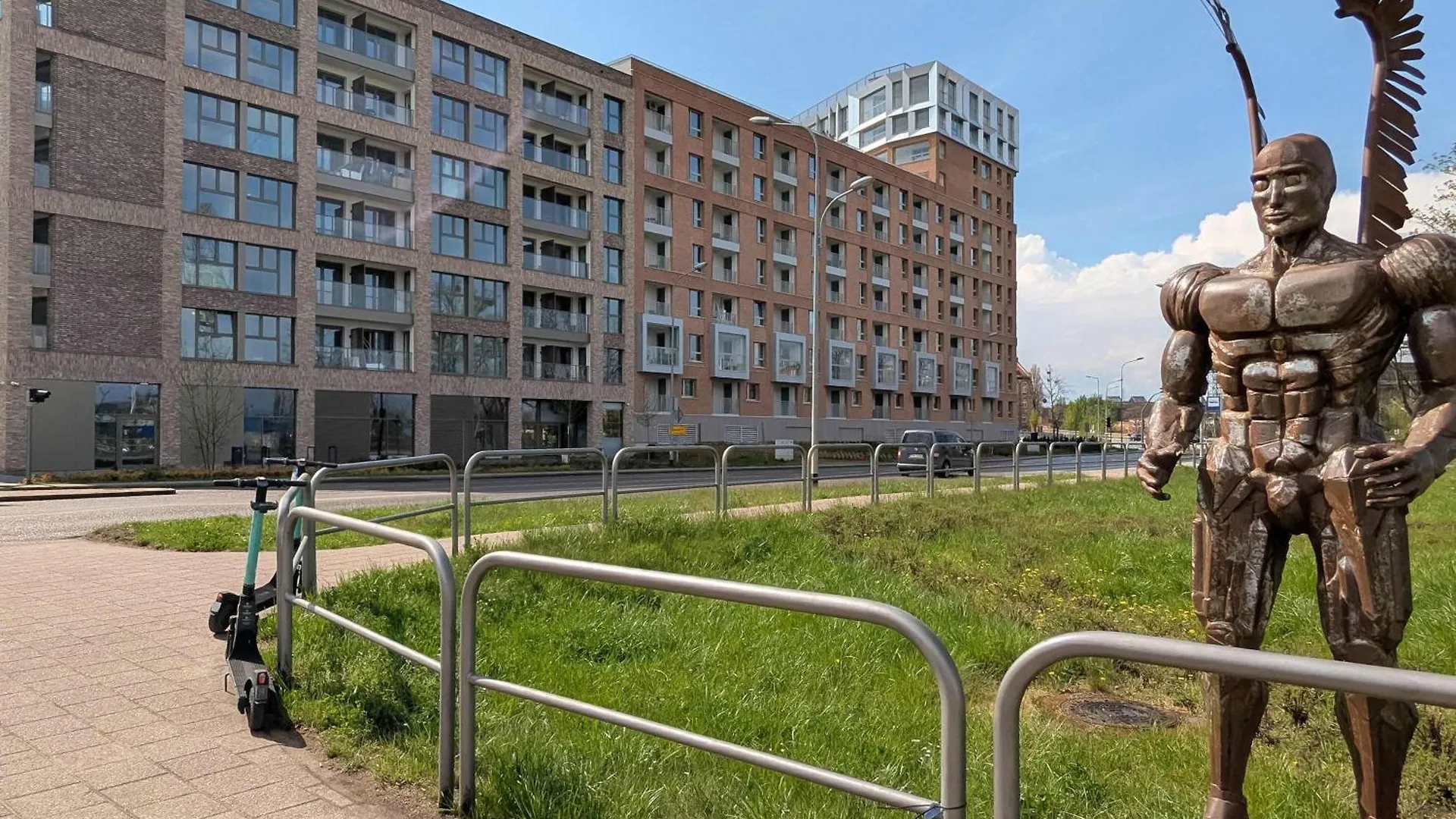 Modern Apartment Popieluszki 2C With Parking In The Center Of Gdansk